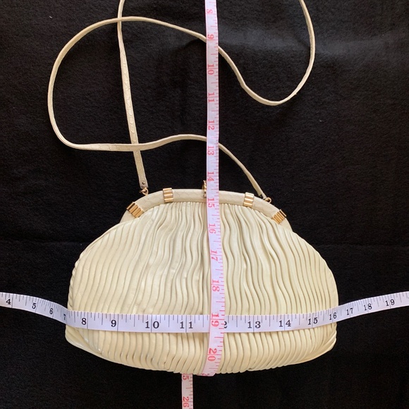 Judith Leibel Vintage Soft Genuine Leather - Picture 5 of 14